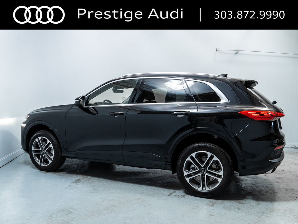 Used 2025 Audi Q5 Premium w/ Convenience Package AWD/4WD image 3