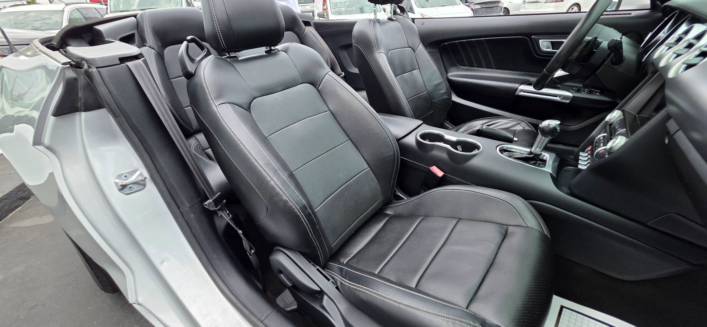 Used 2018 Ford Mustang Premium image 16