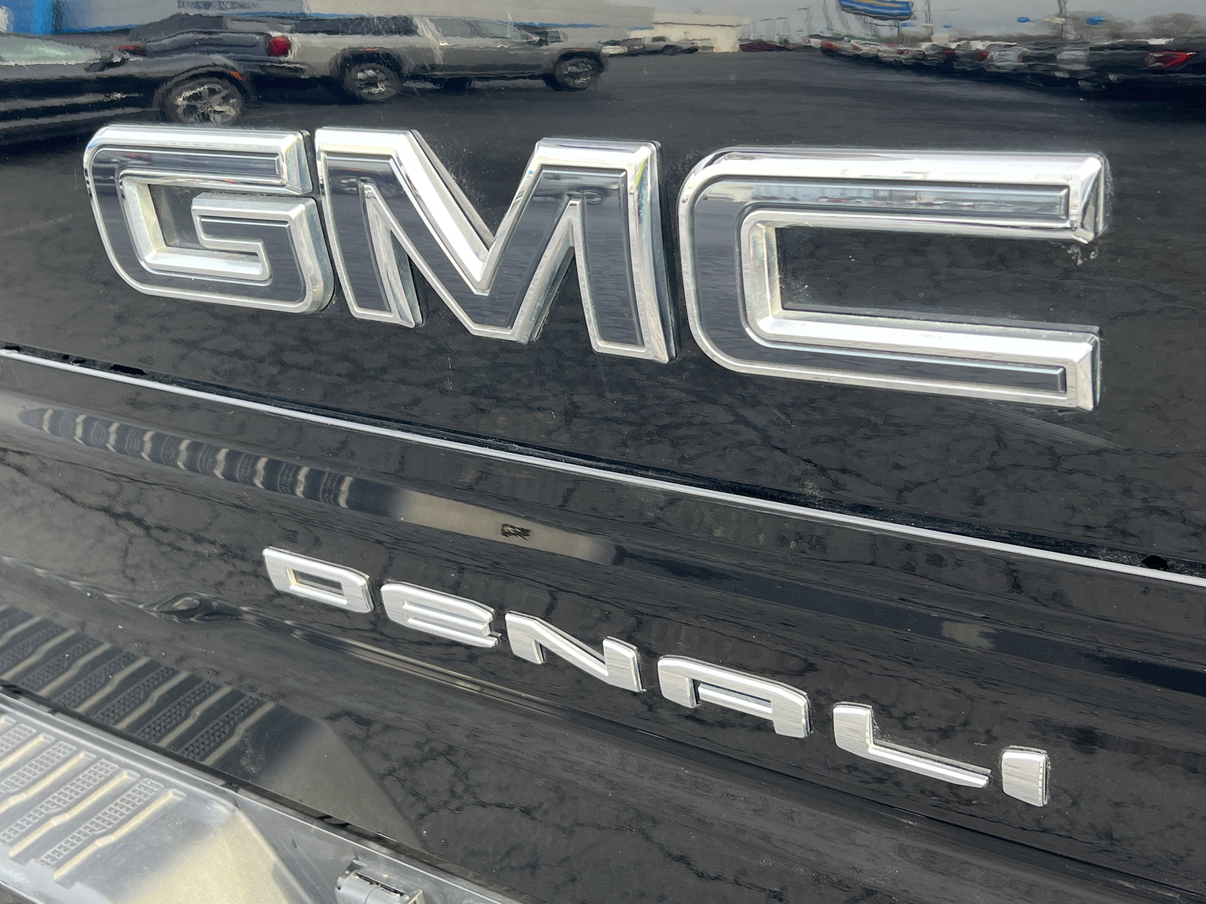 Used 2023 GMC Sierra 1500 Denali Ultimate image 8