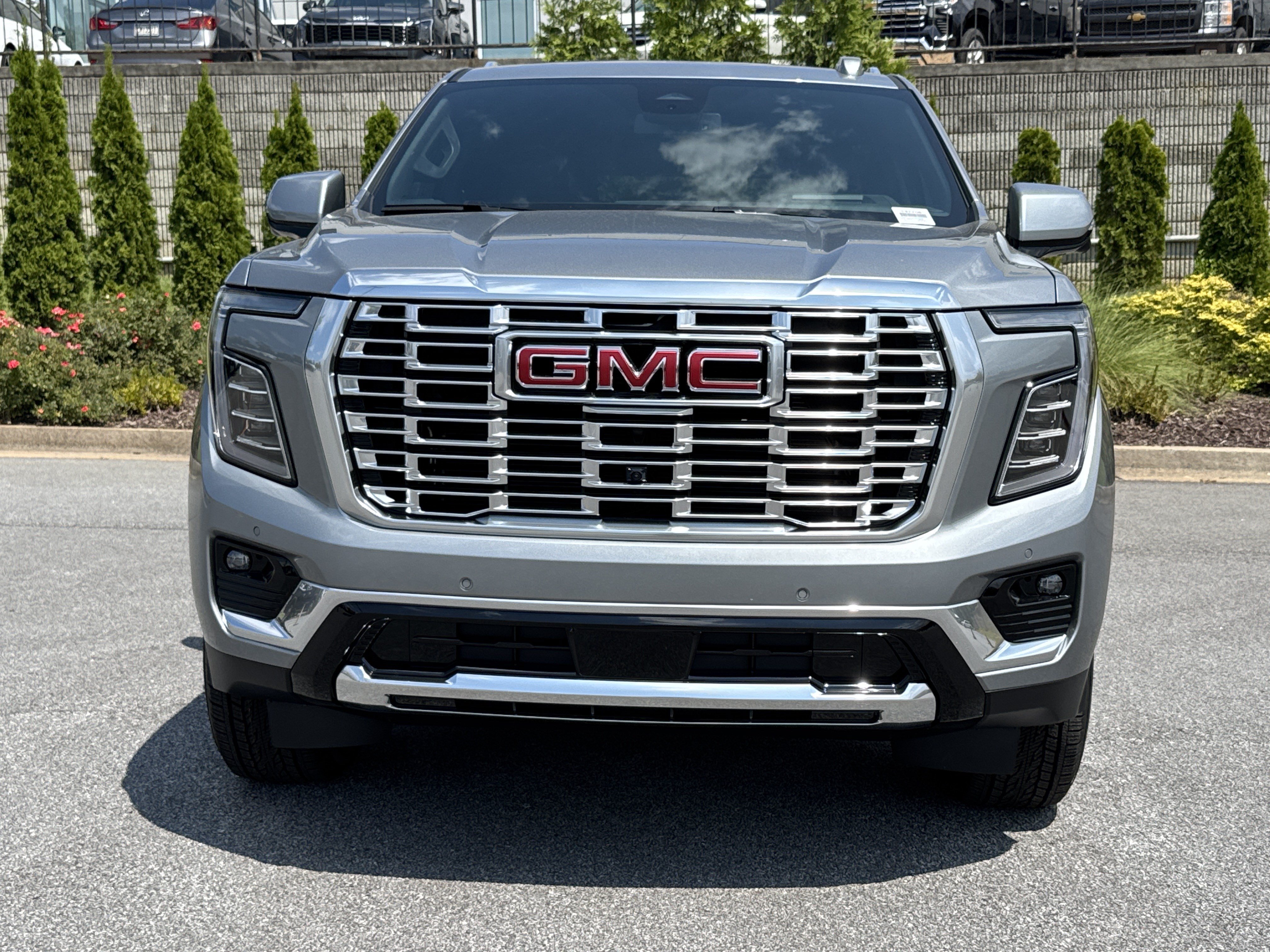 New 2026 GMC Yukon XL Denali w/ Sun & Power Step Package AWD/4WD image 3