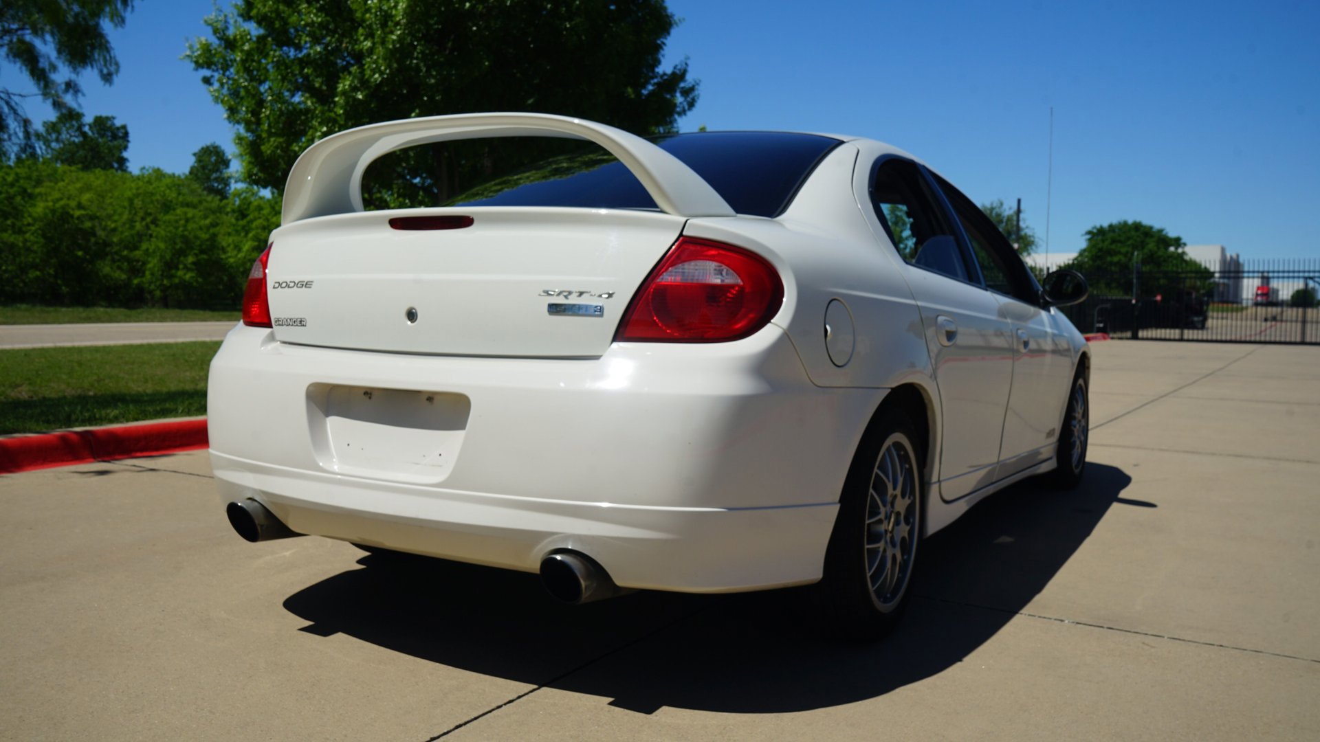 Used 2005 Dodge Neon w/ Competition Group image 15