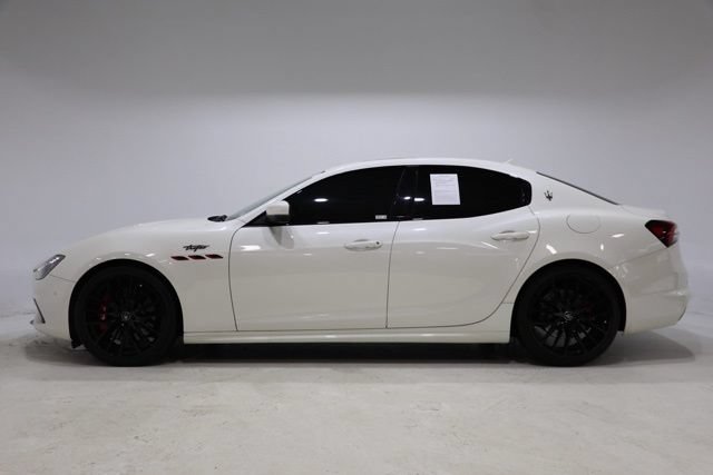 Certified 2022 Maserati Ghibli Trofeo RWD image 4