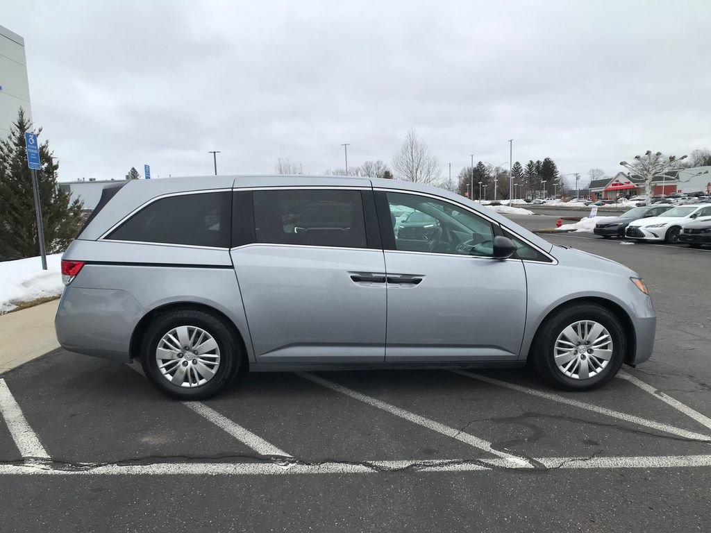Used 2016 Honda Odyssey LX image 14