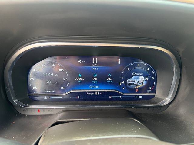 Used 2024 Chevrolet Tahoe Premier AWD/4WD image 14