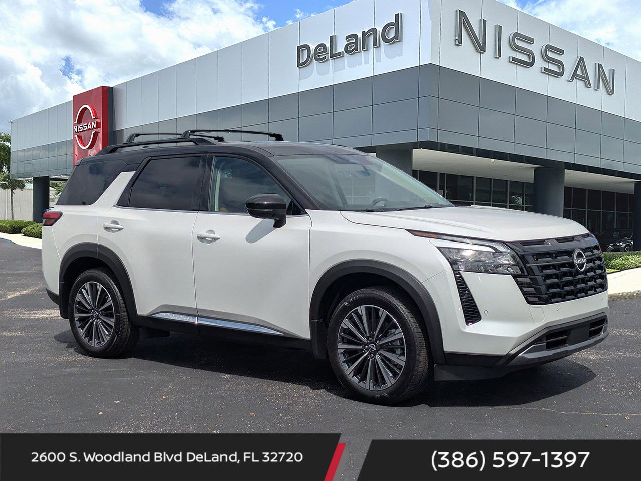 New 2026 Nissan Pathfinder Platinum FWD image 1