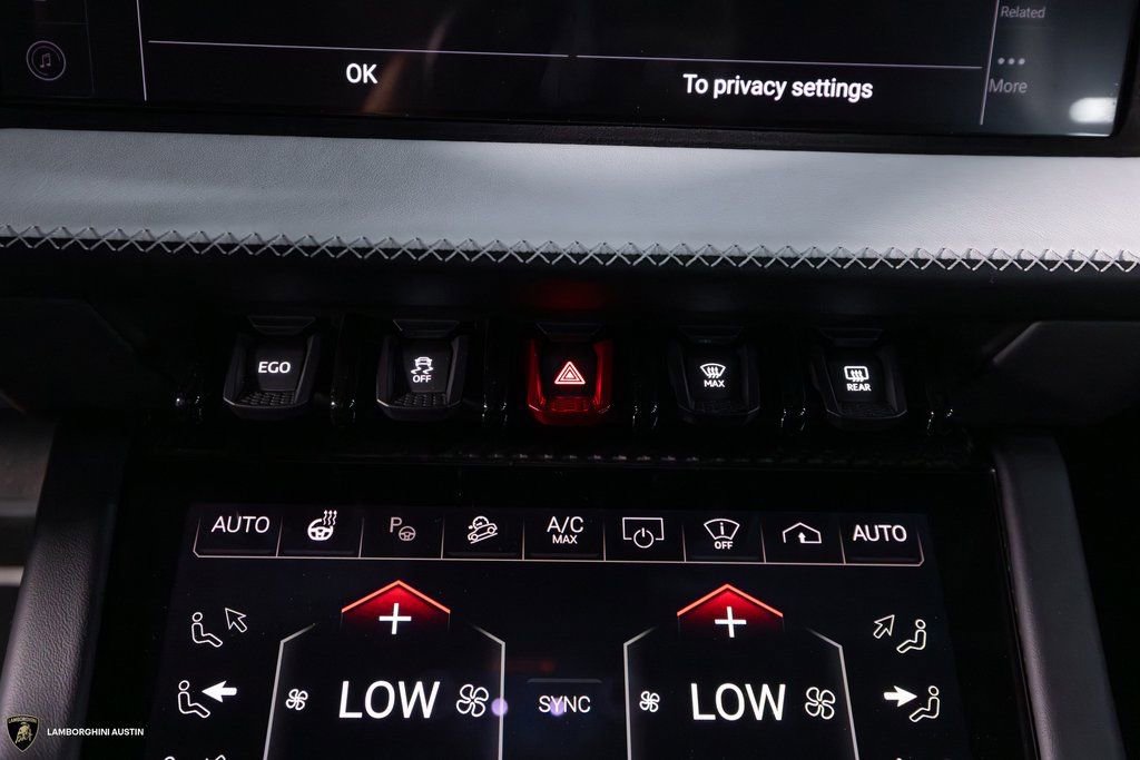 Used 2025 Lamborghini Urus SE image 33