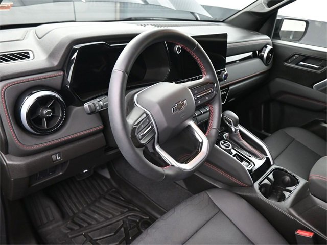 Used 2025 Chevrolet Colorado Z71 w/ Technology Package image 18