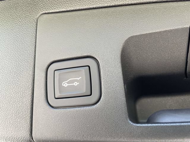 Certified 2026 Cadillac XT5 Sportv w/ LPO, Floor Liner Package AWD/4WD image 19
