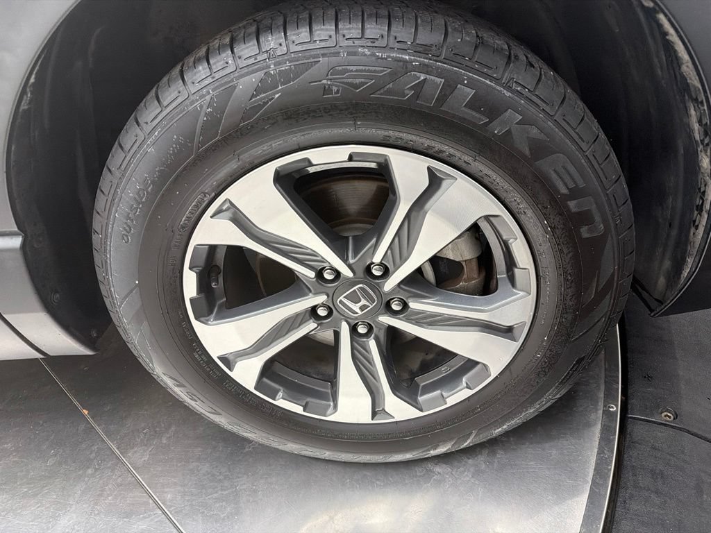 Used 2019 Honda CR-V LX image 9