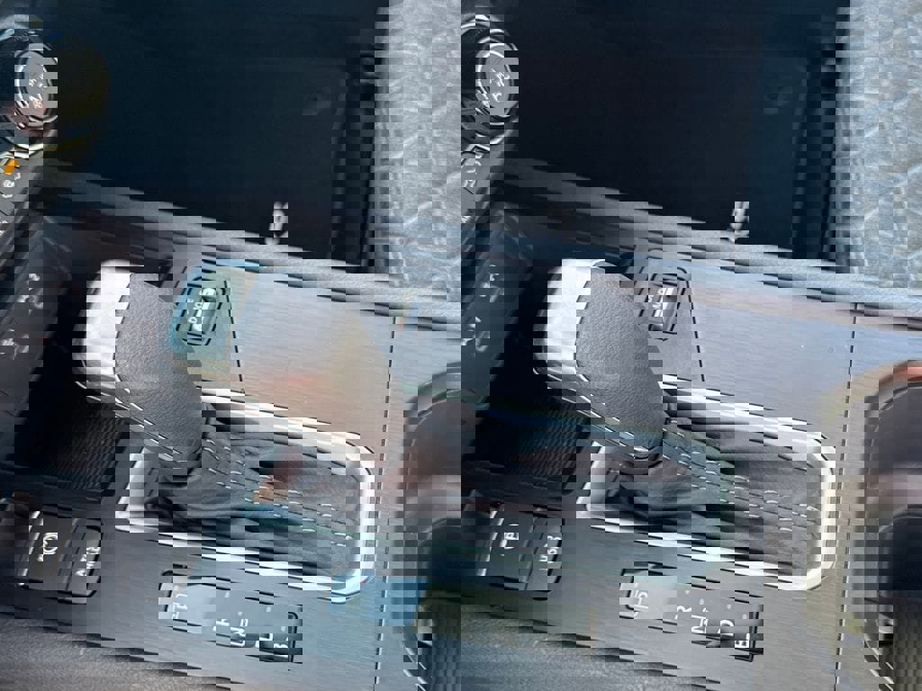 New 2026 Nissan Kicks SV image 18