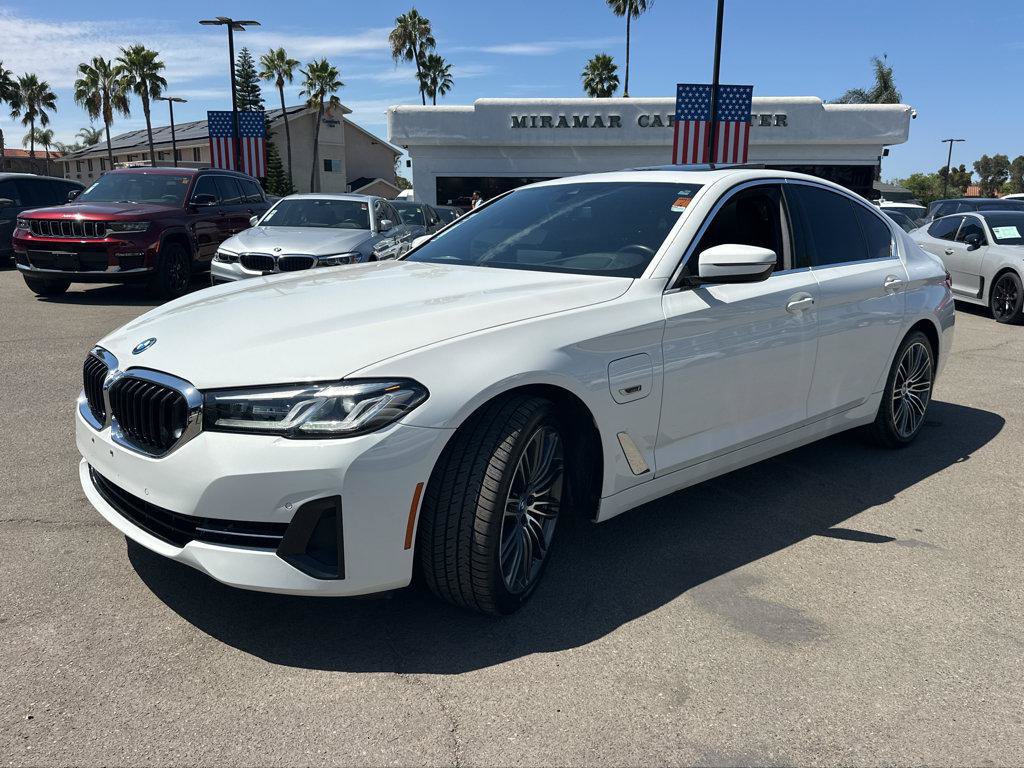 Used 2023 BMW 530e RWD image 11