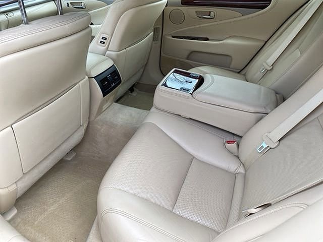 Used 2014 Lexus LS 460 AWD image 24