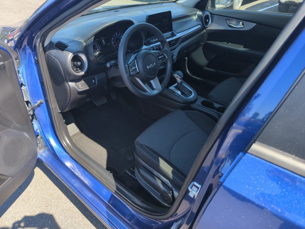 Used 2023 Kia Forte LXS FWD image 11