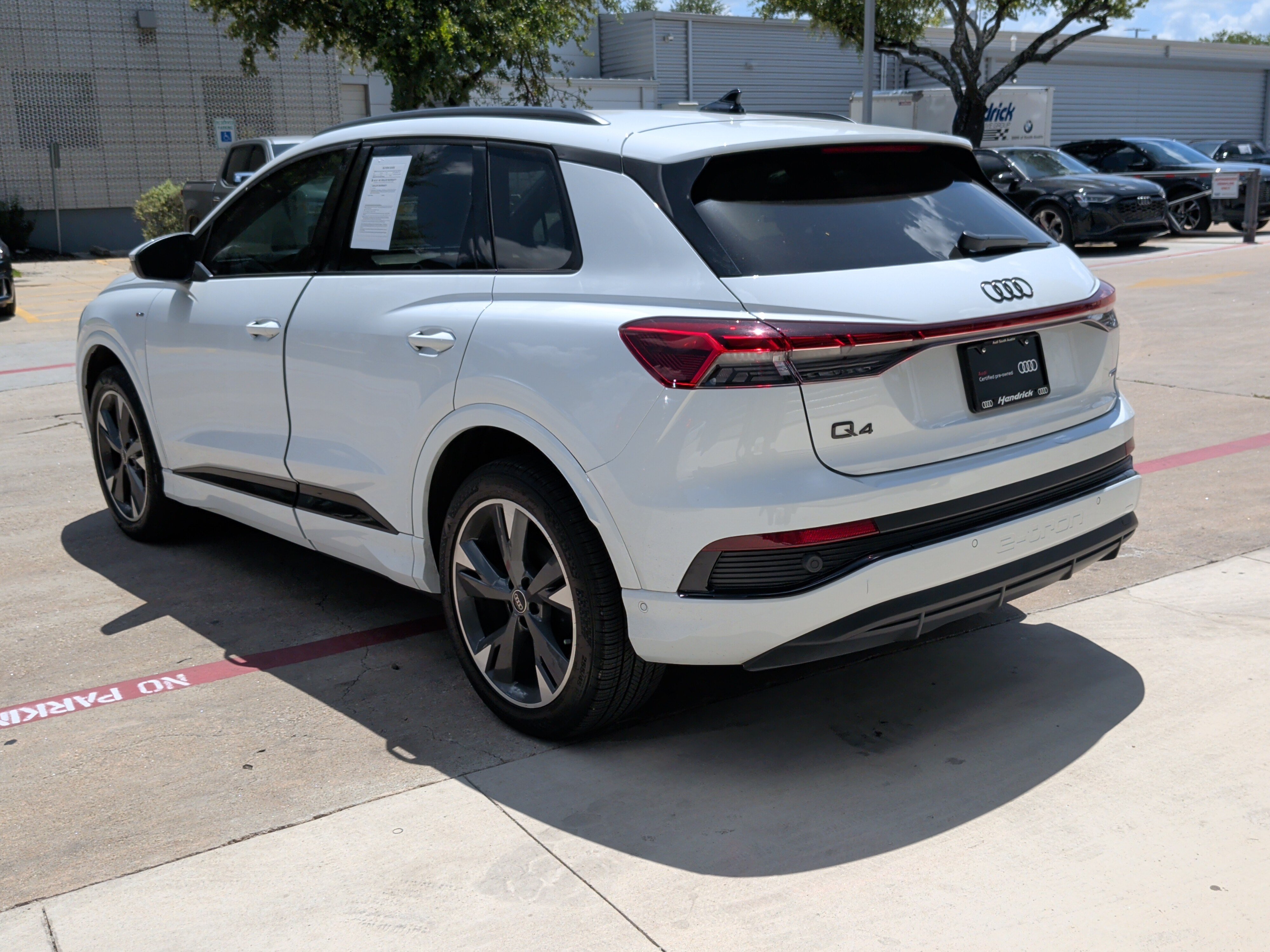 Certified 2024 Audi Q4 e-tron Premium Plus AWD/4WD image 8