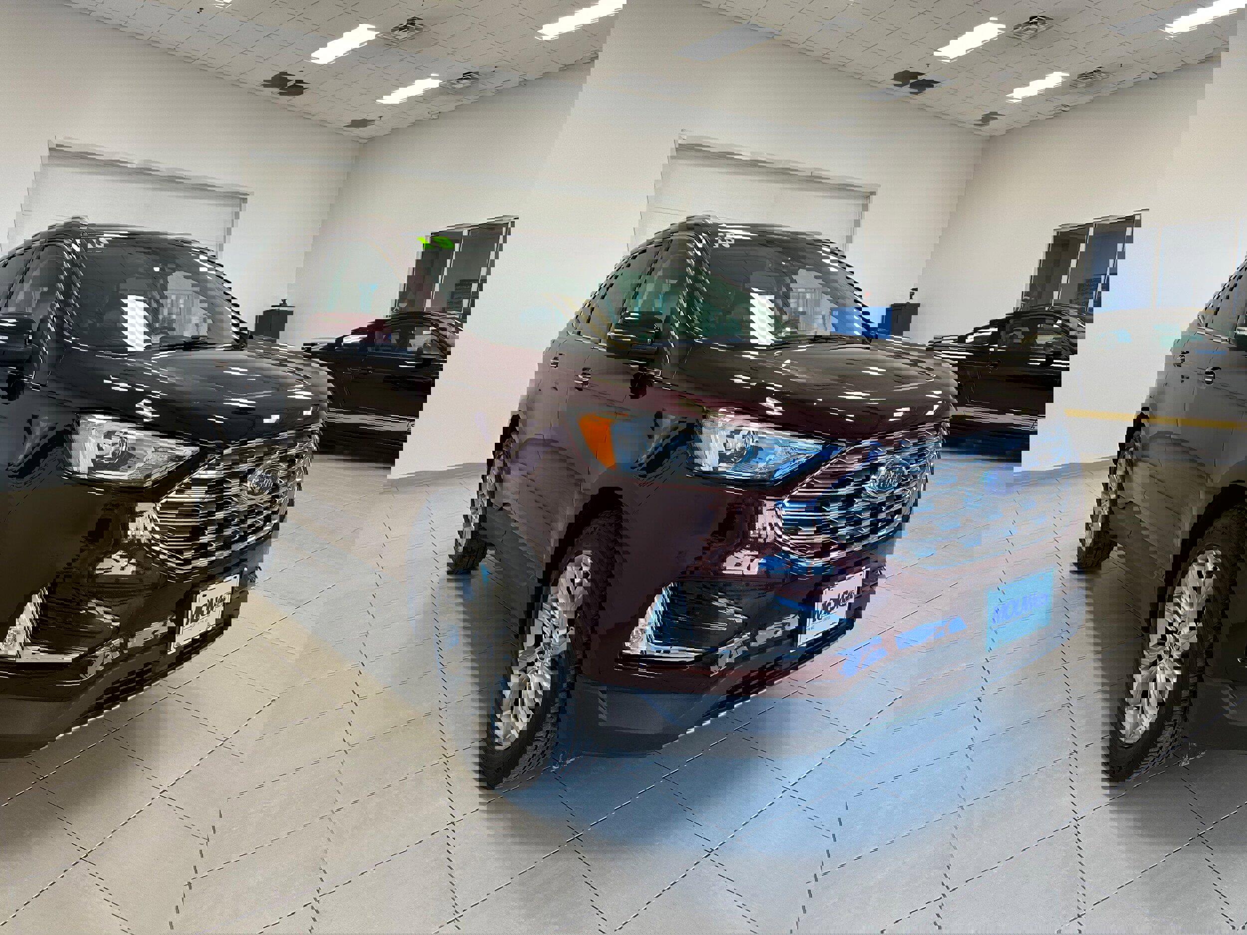 Used 2019 Ford Edge Titanium w/ Cold Weather Package image 4