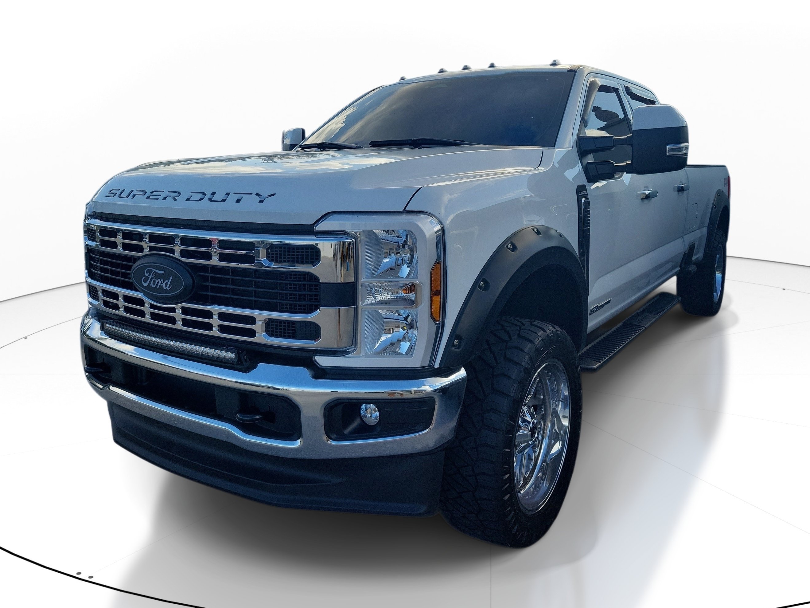 Used 2024 Ford F250 XLT AWD/4WD image 3