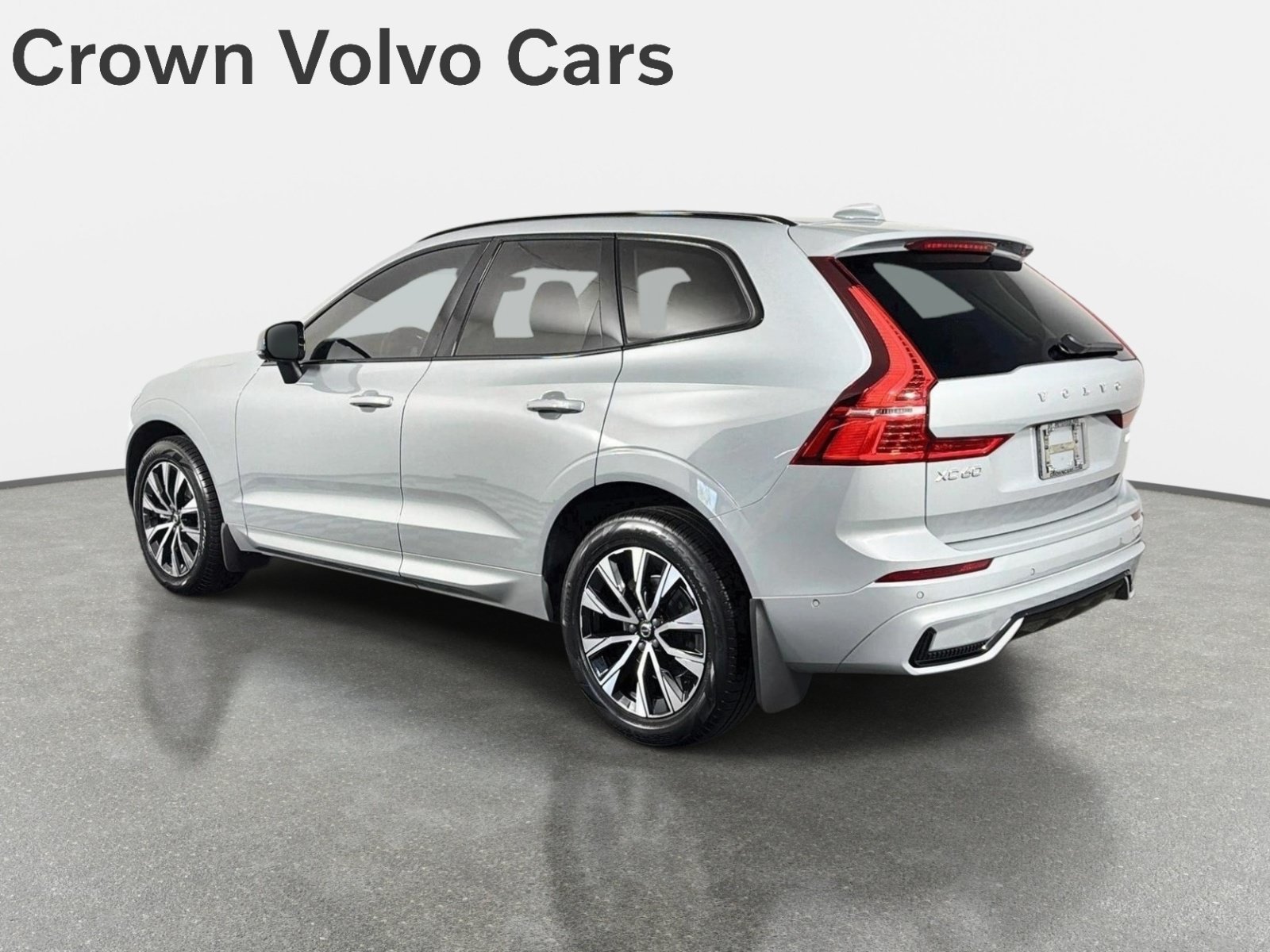 Used 2024 Volvo XC60 B5 Plus AWD/4WD image 7