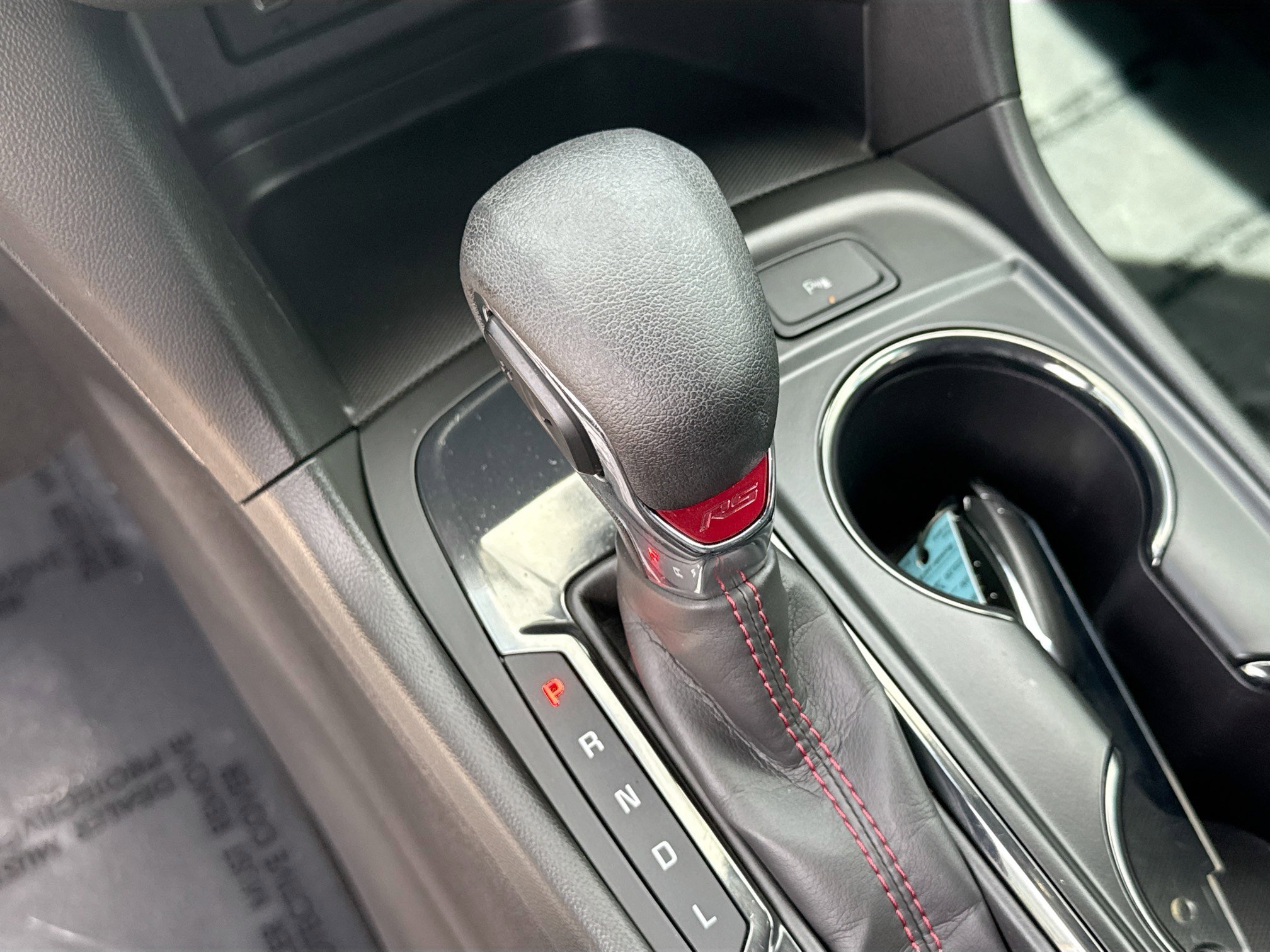 Used 2022 Chevrolet Equinox RS w/ RS Leather Package image 15