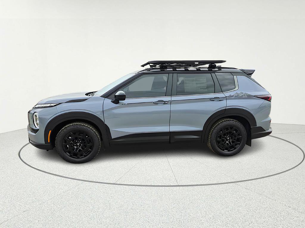 New 2026 Mitsubishi Outlander Trail Edition image 3
