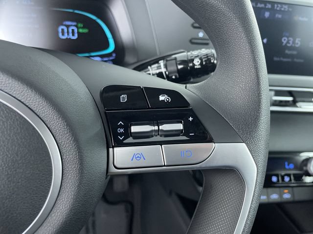 New 2026 Hyundai Elantra Hybrid FWD image 30