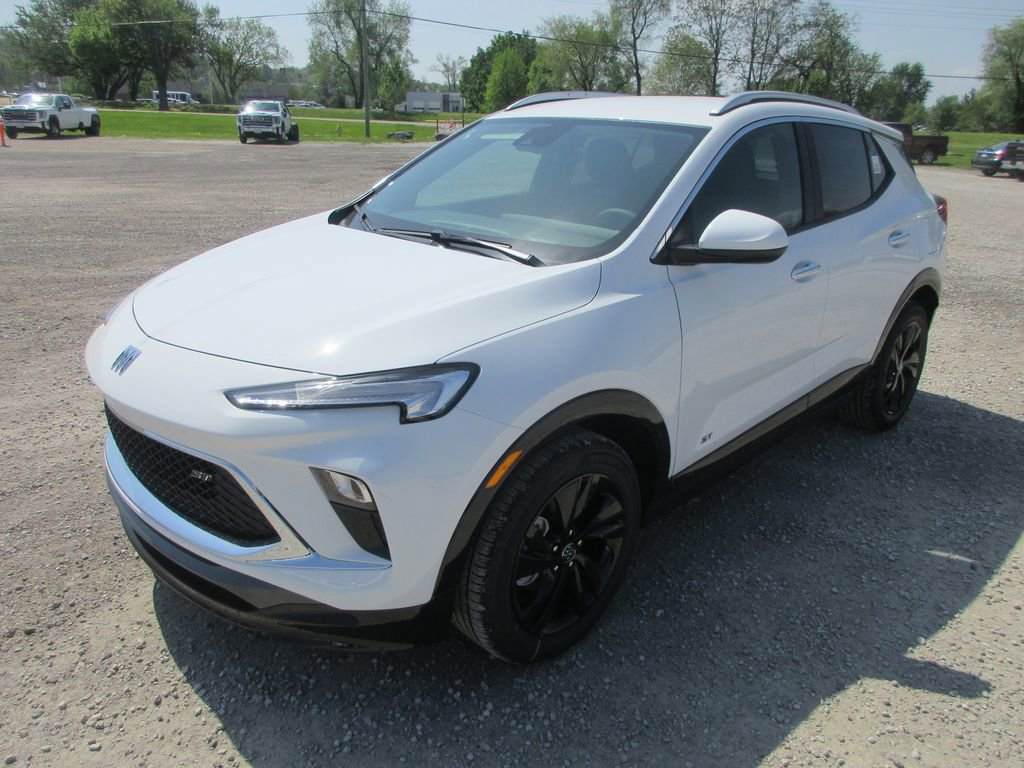 New 2026 Buick Encore GX Sport Touring FWD image 9