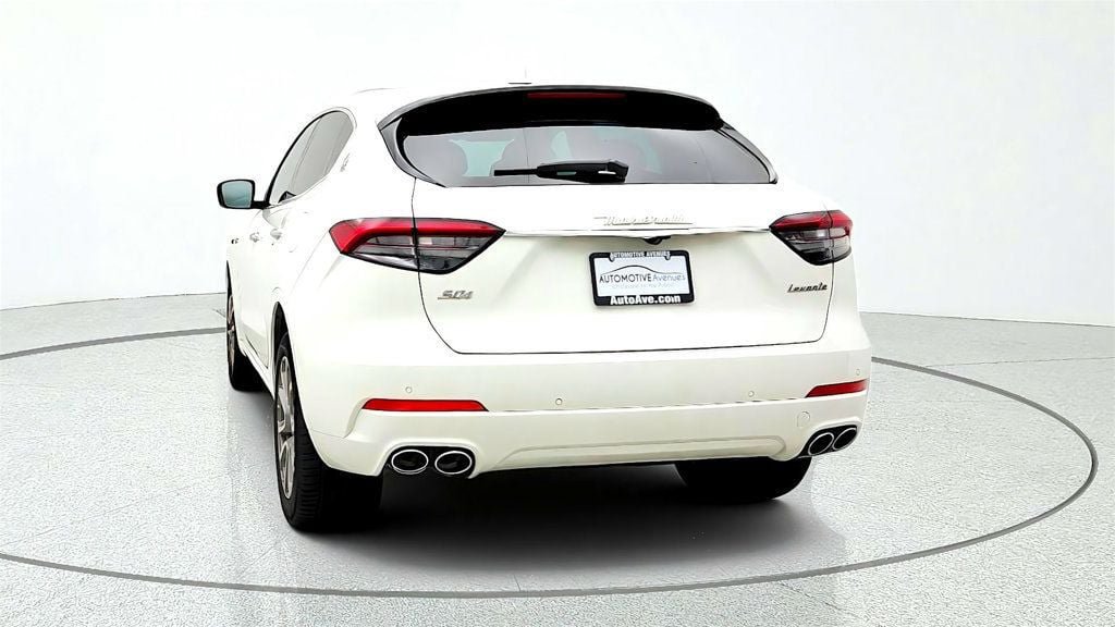 Used 2021 Maserati Levante S AWD/4WD image 6