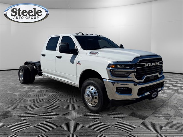 New 2026 RAM 3500 Tradesman w/ Chrome Appearance Group image 4