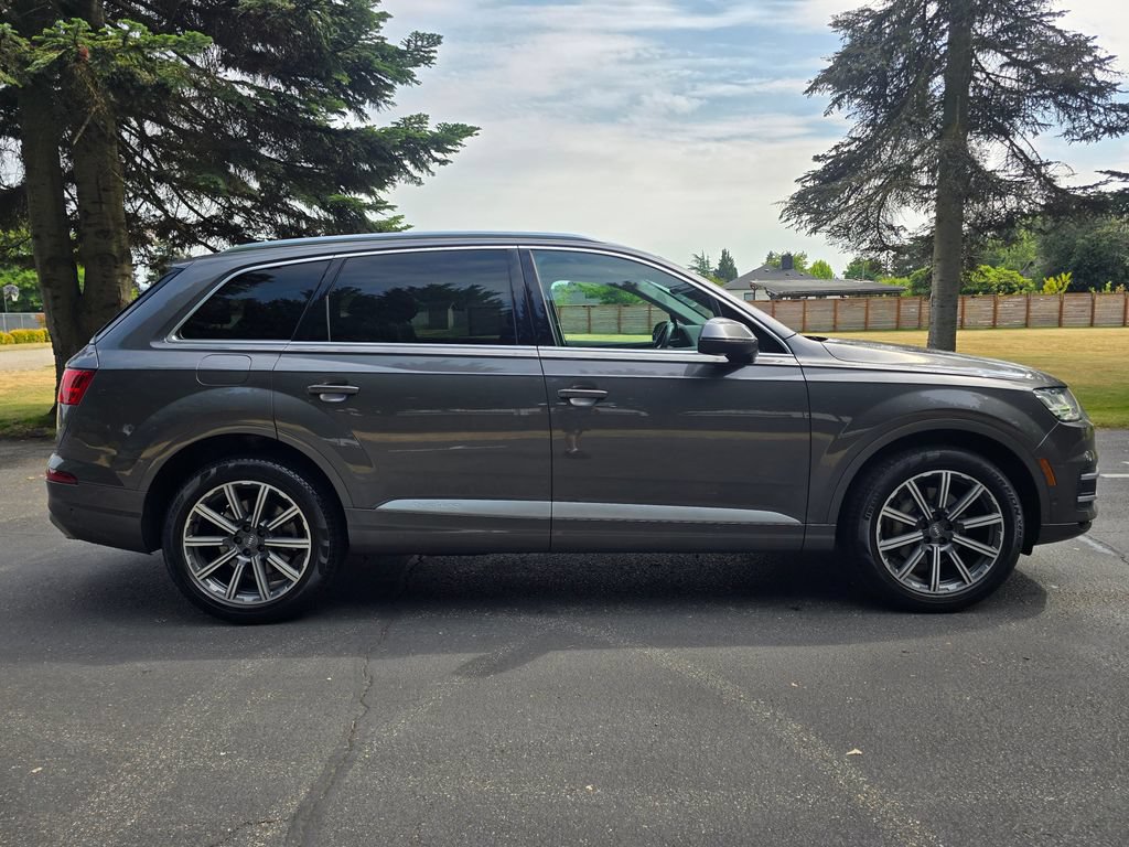 Used 2019 Audi Q7 3.0T Prestige w/ Prestige Package AWD/4WD image 7
