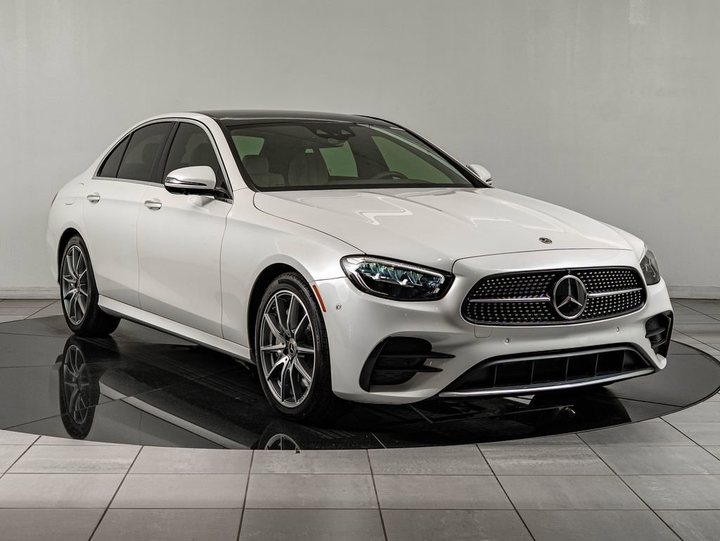 Certified 2022 Mercedes-Benz E 450 4MATIC Sedan image 3