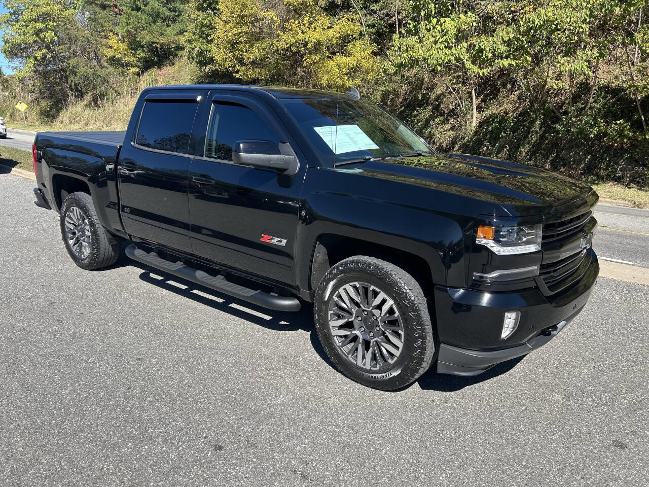 Used 2017 Chevrolet Silverado 1500 LTZ Z71 w/ LTZ Plus Package image 11