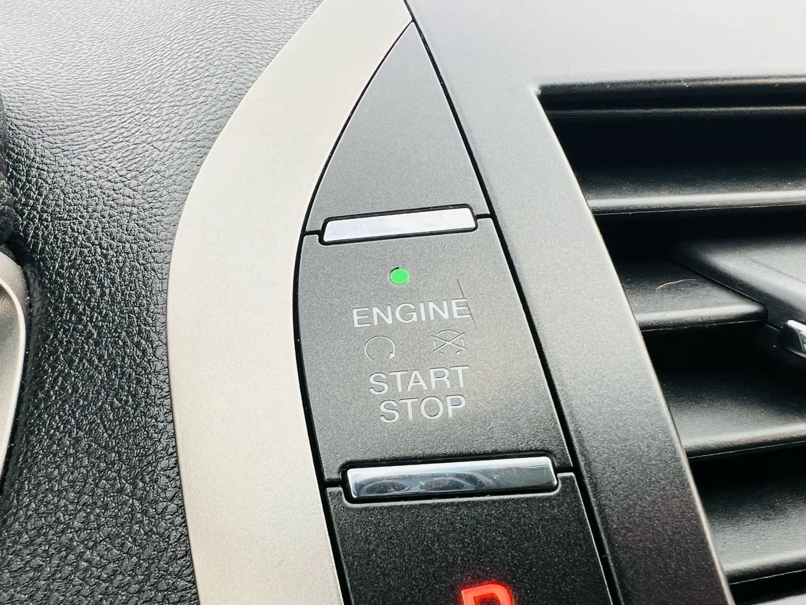 Used 2014 Lincoln MKZ AWD w/ Equipment Group 102A Reserve image 40