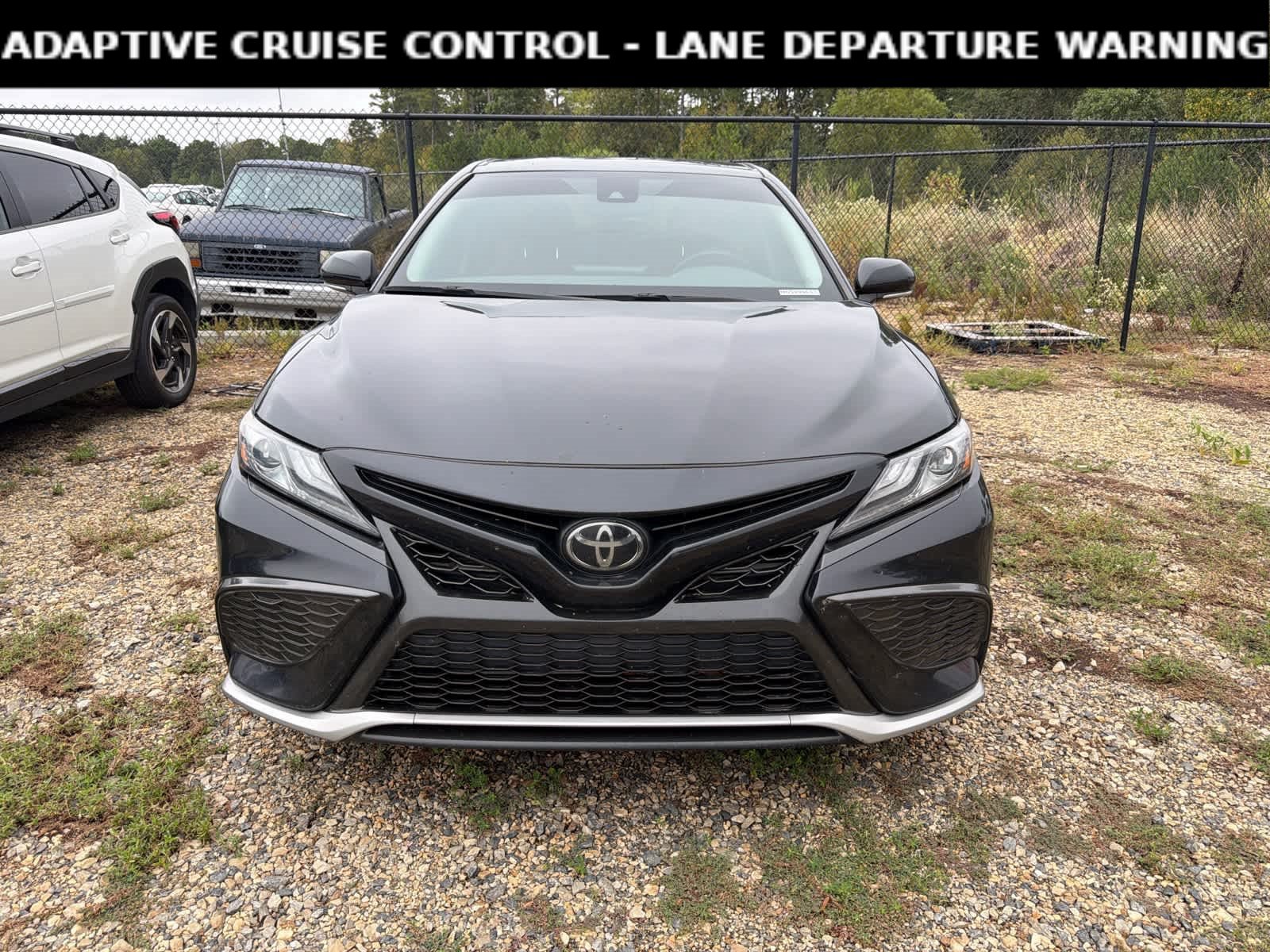 Used 2021 Toyota Camry XSE FWD image 2