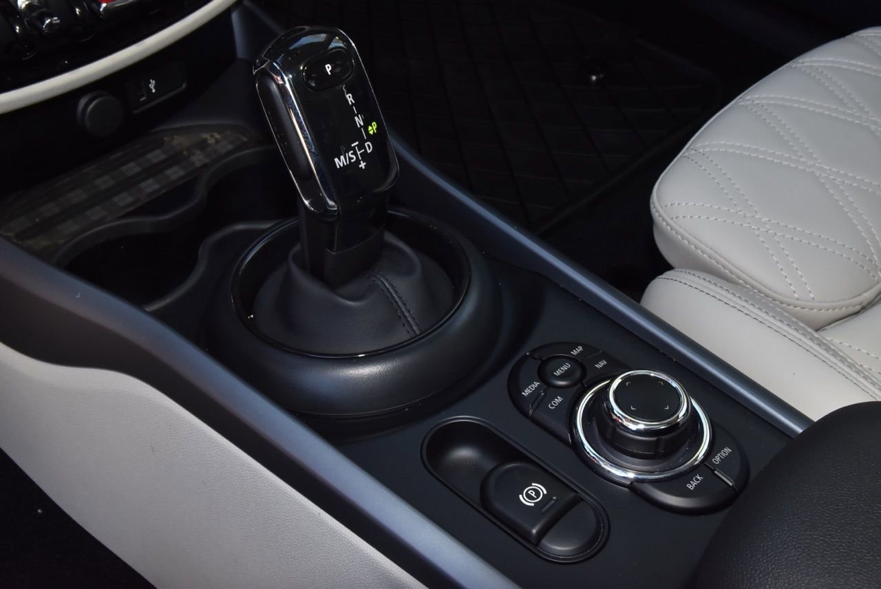 Used 2024 MINI Cooper Clubman S w/ Signature Upholstery Package FWD image 30