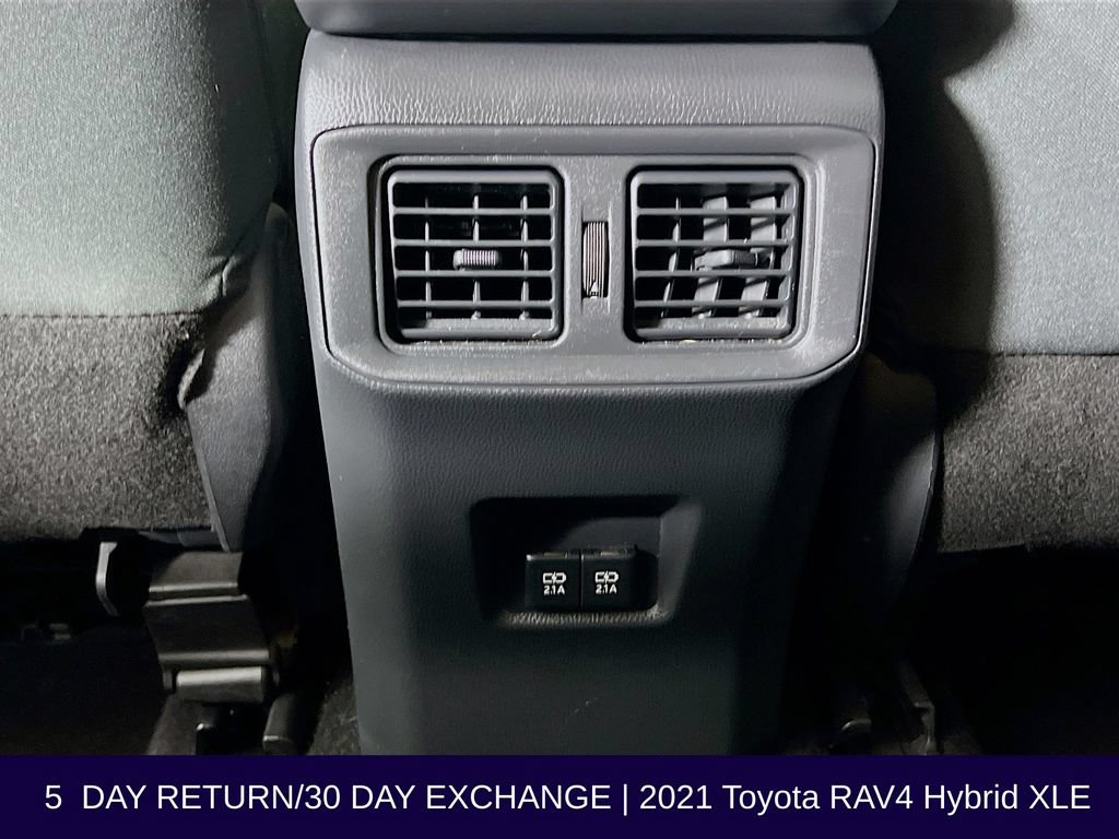 Used 2021 Toyota RAV4 XLE AWD/4WD image 27