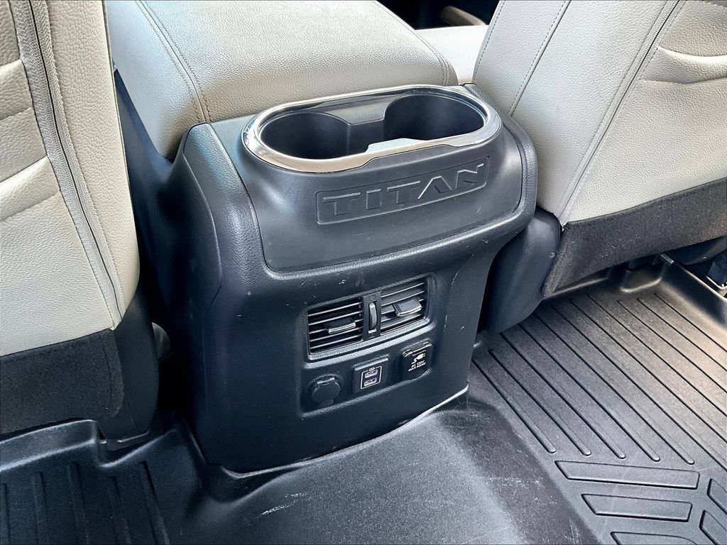 Used 2021 Nissan Titan SL w/ Moonroof Package AWD/4WD image 13