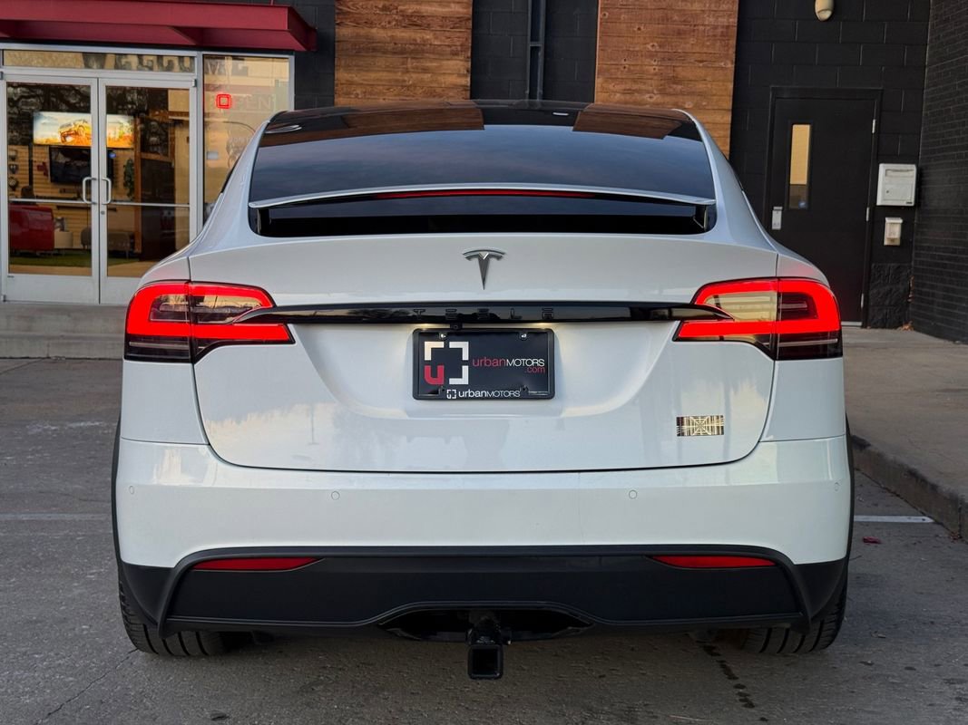 Used 2022 Tesla Model X Plaid image 18