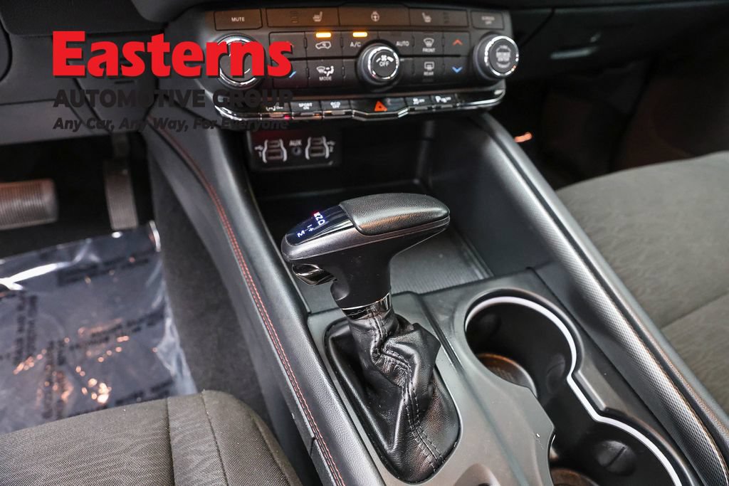 Used 2025 Dodge Durango GT RWD image 13