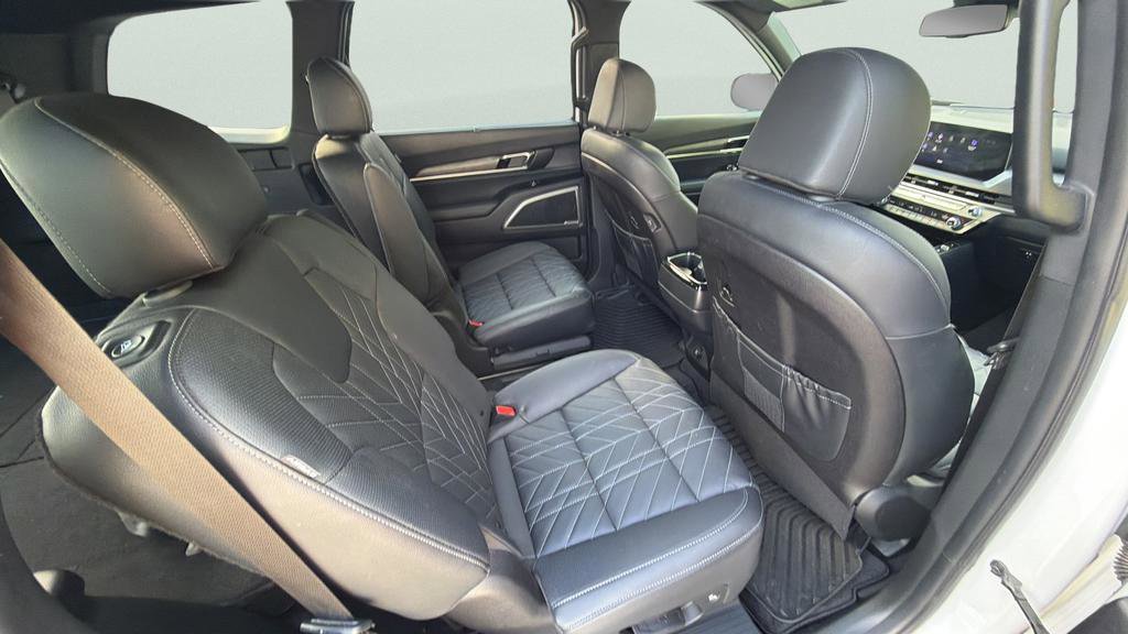 Used 2023 Kia Telluride EX X-Line image 23