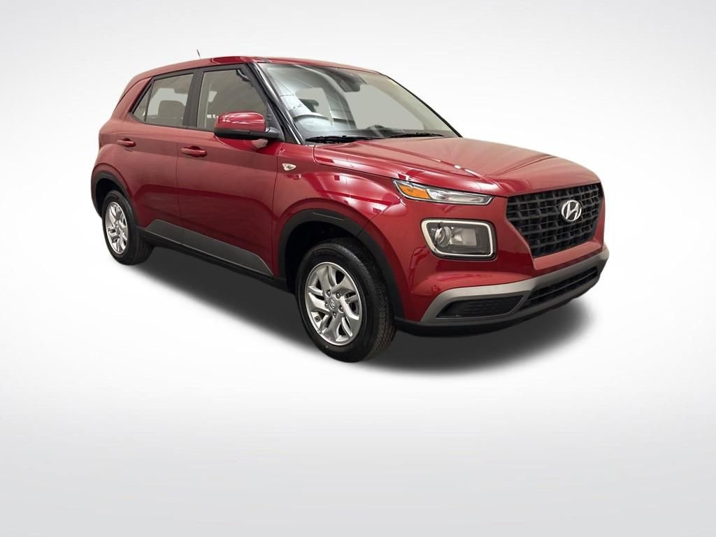 Certified 2026 Hyundai Venue SE image 3