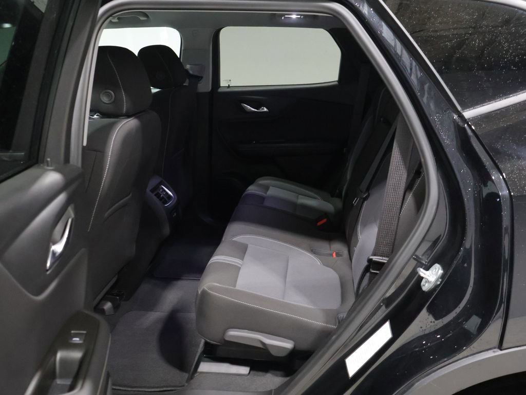 Used 2025 Chevrolet Blazer LT AWD/4WD image 17