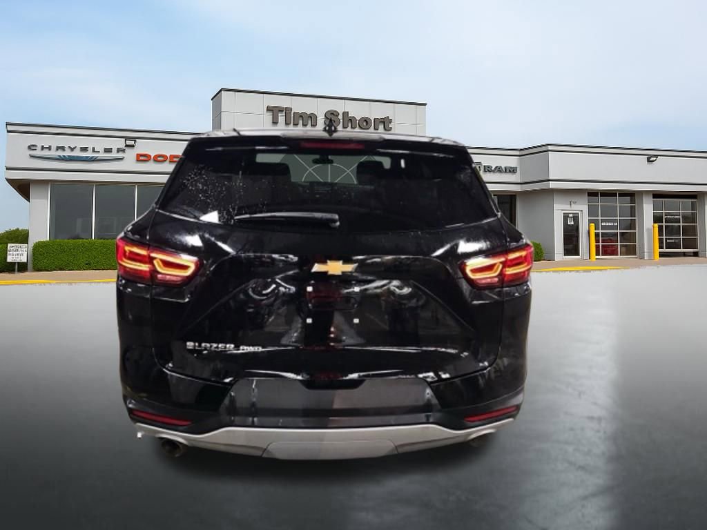 Used 2025 Chevrolet Blazer LT AWD/4WD image 9
