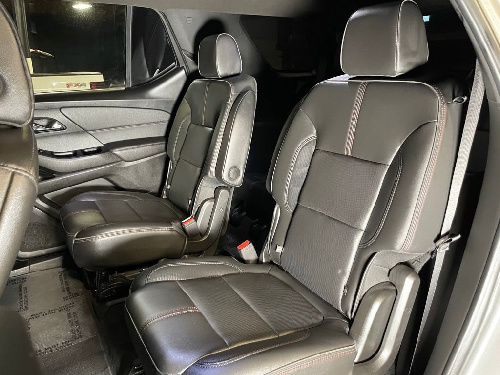 Used 2023 Chevrolet Traverse RS image 13