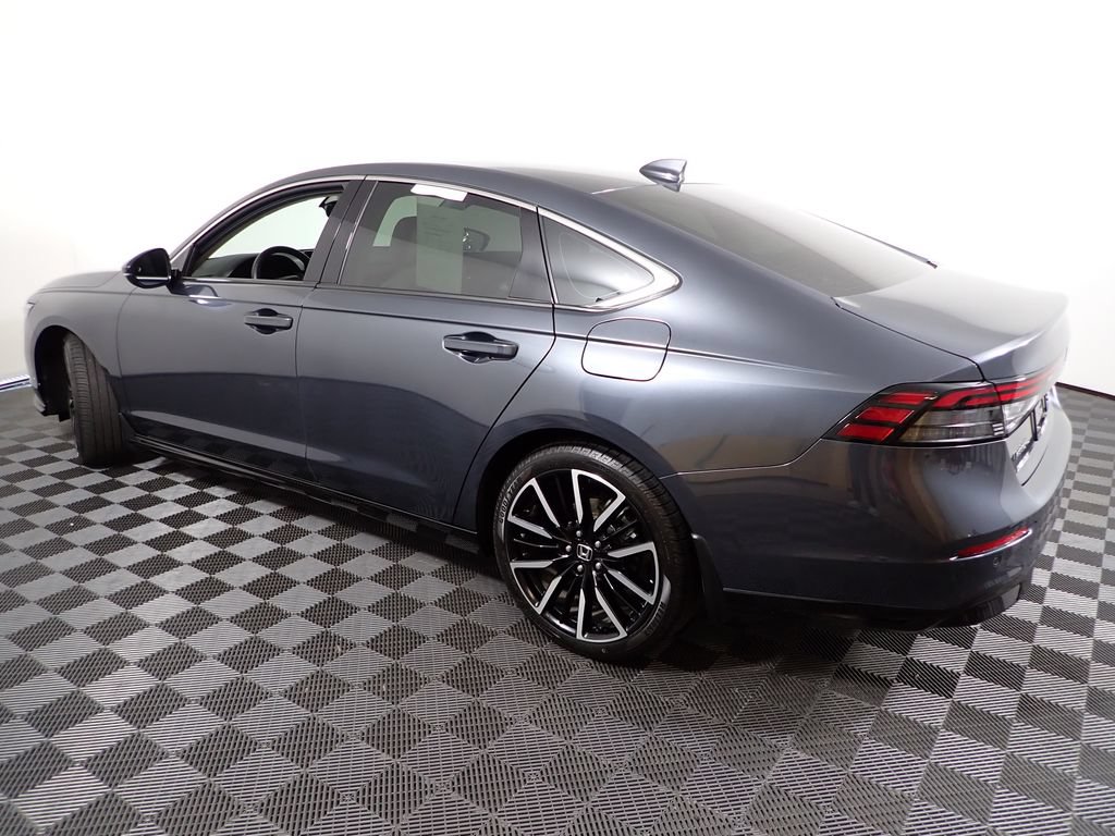 Used 2024 Honda Accord Touring image 16