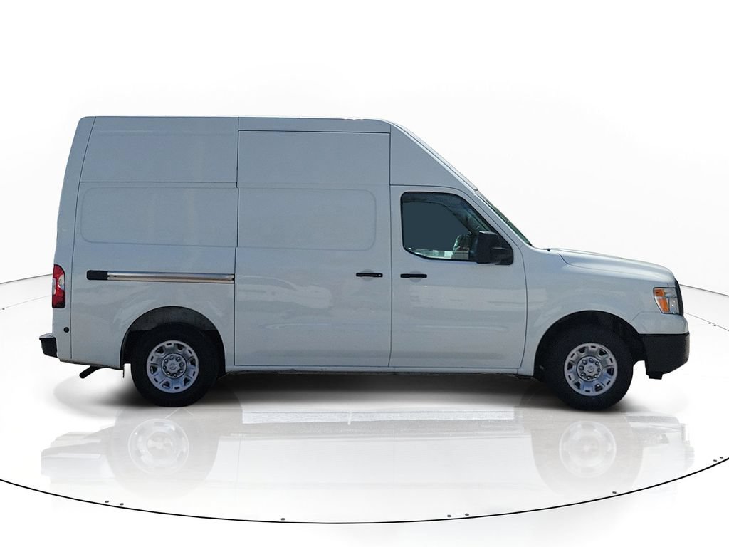 Used 2020 Nissan NV 2500 SV RWD image 2