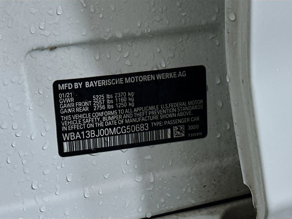 Used 2021 BMW 530i xDrive w/ Premium Package image 32