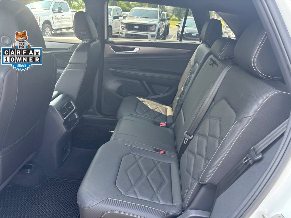 Used 2025 Volkswagen Atlas Cross Sport SE AWD/4WD image 29
