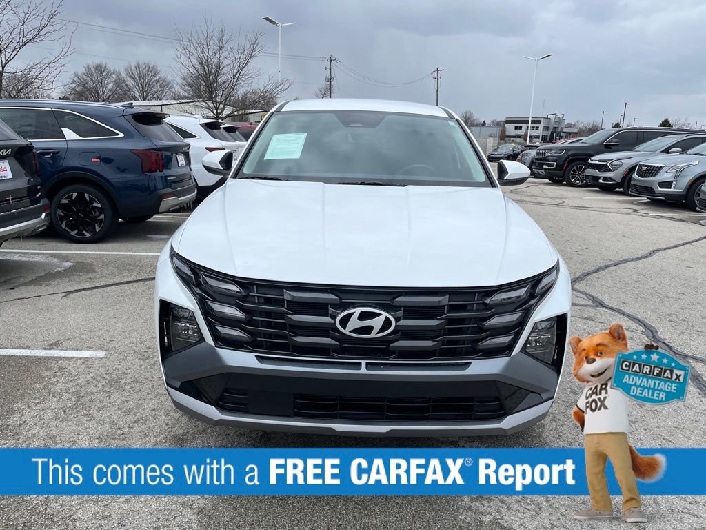 Used 2025 Hyundai Tucson SE image 2