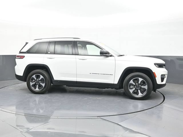 Used 2023 Jeep Grand Cherokee 4WD 4xe image 17