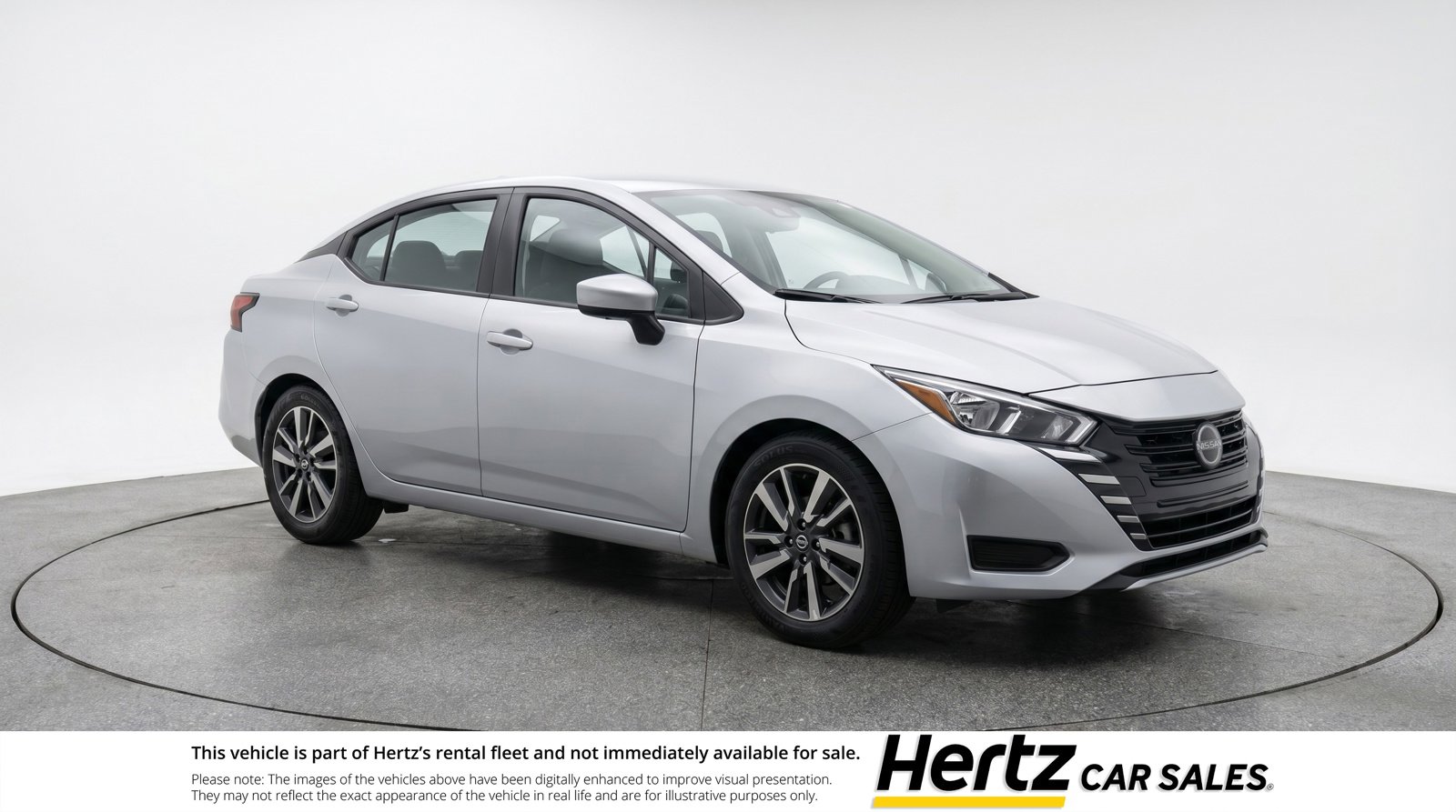 Used 2025 Nissan Versa SV image 1