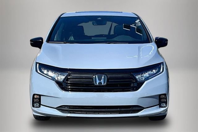 Used 2024 Honda Odyssey Sport image 3